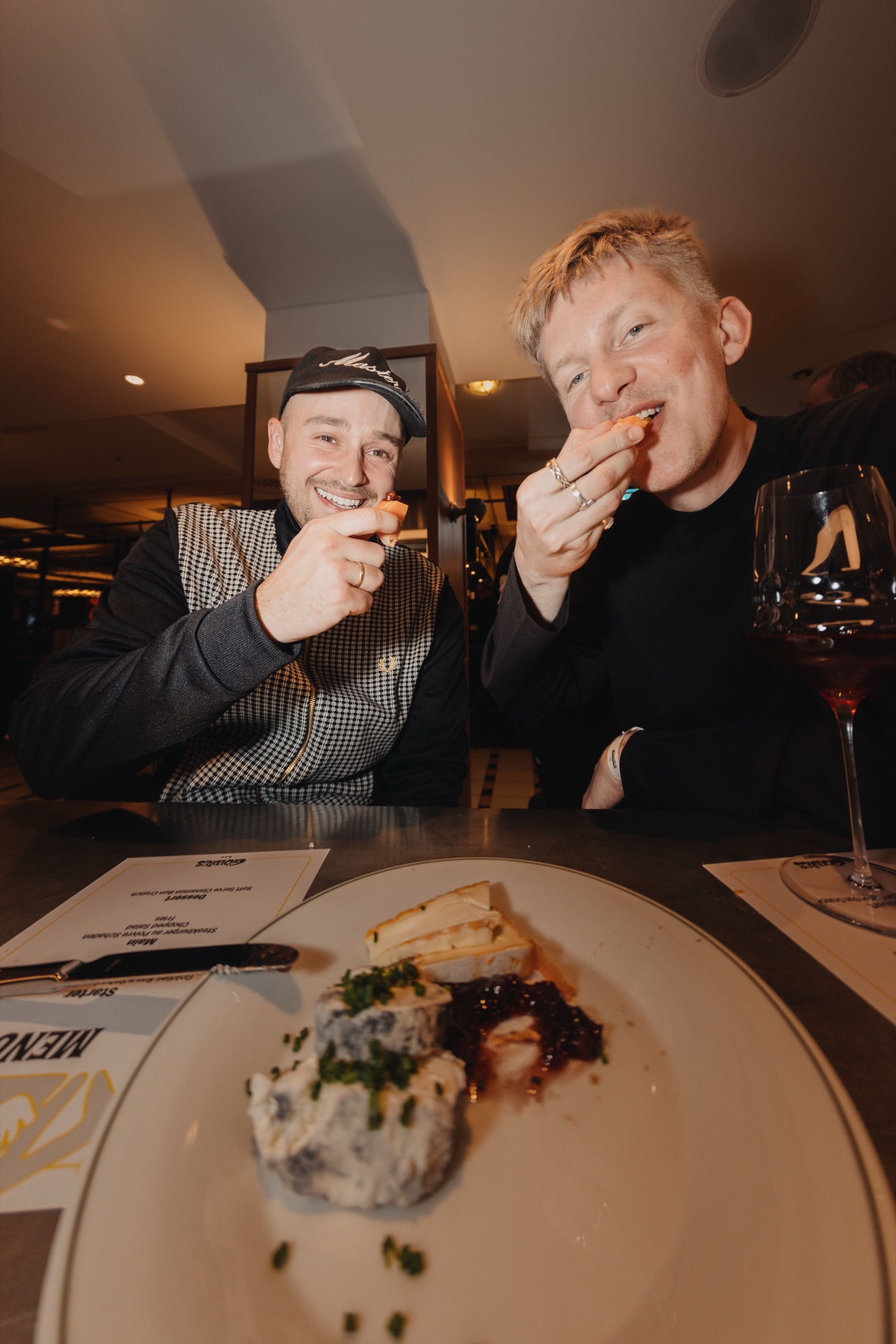 Goldies Bar × BHZ – Käse Tasting am Tresen von Kürsat Gürbüz