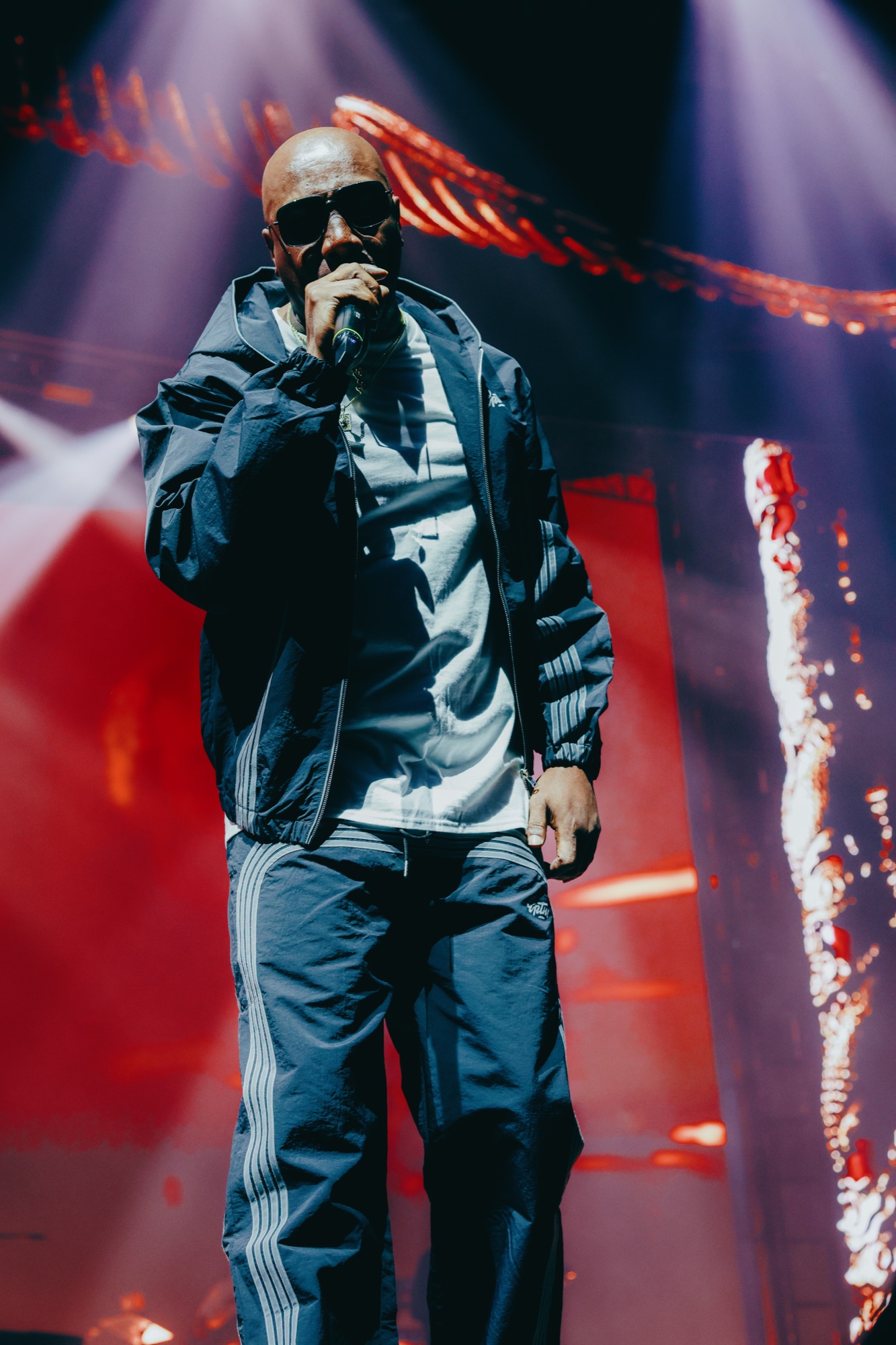 Wu-Tang Clan Live in der Uber Arena Berlin – Ghostface Killah Porträt am Mikrofon von Kürsat Gürbüz